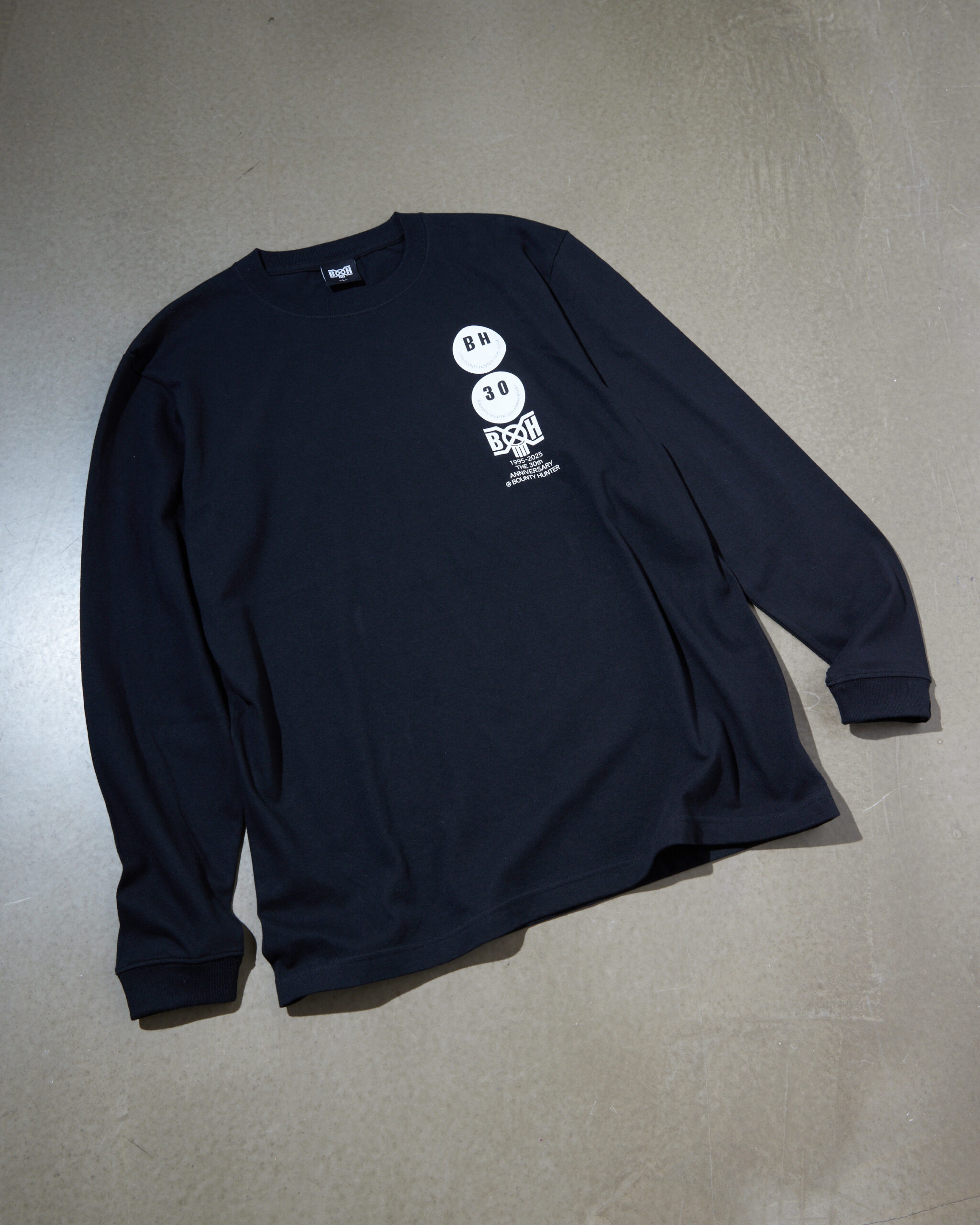 BOUNTY HUNTER 30TH LOGO Long Sleeve Tee (BLACK)
