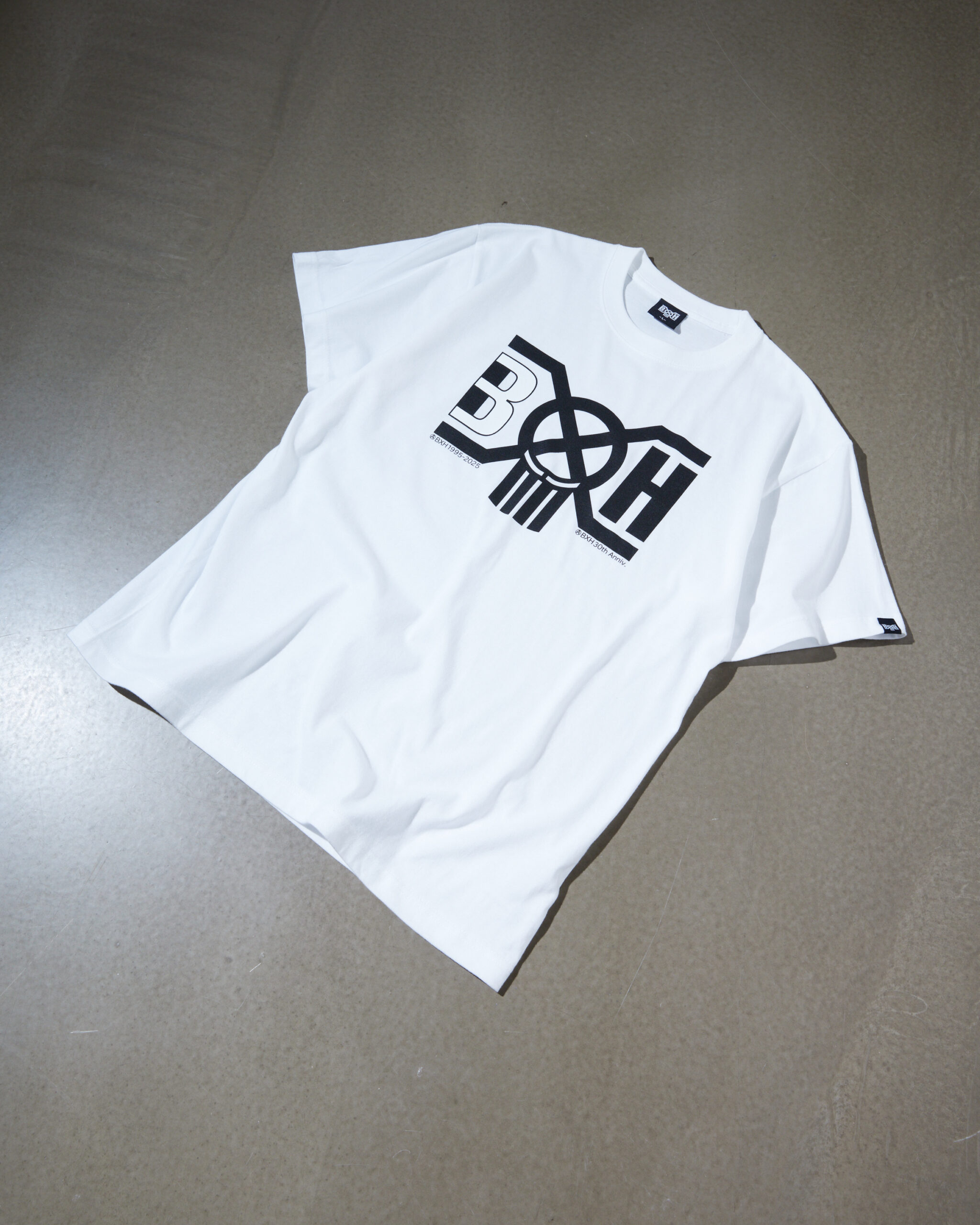 BOUNTY HUNTER 30TH LOGO Short Sleeve Tee (WHITE)